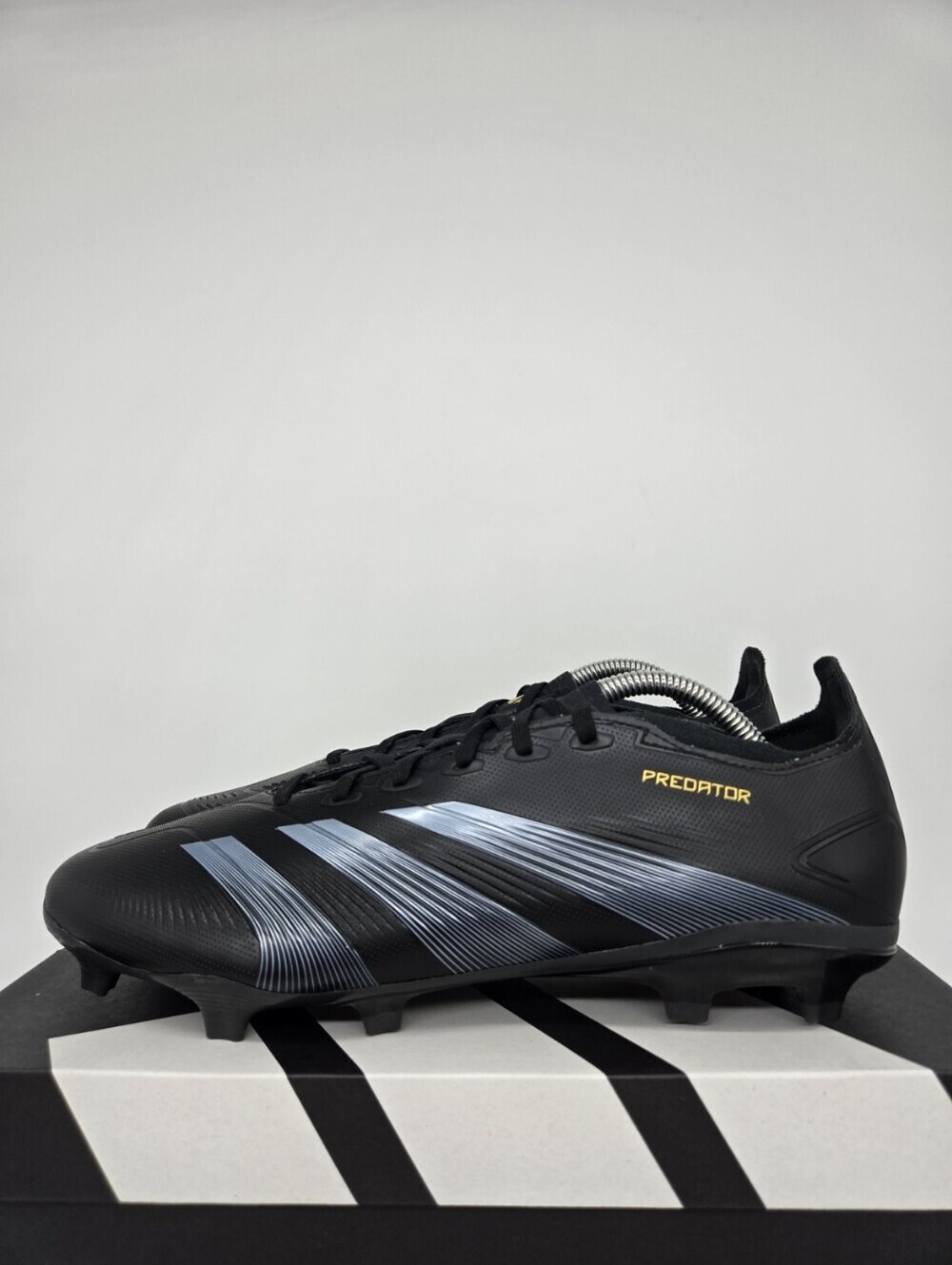 adidas Men's Predator Pro FG IF6347 Soccer Cleats Shoes Size 11.5